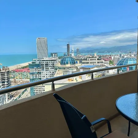 Beautiful Apartments With Terrace And Sea View 巴统 外观 照片